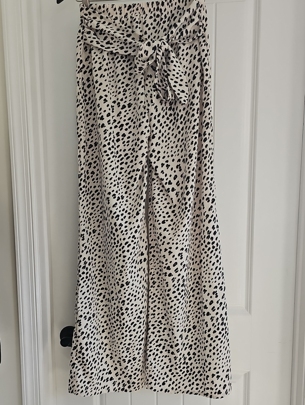 Tyche Cream Wide Leg Pants with Black Spot Print and Tie Waist, Size Medium